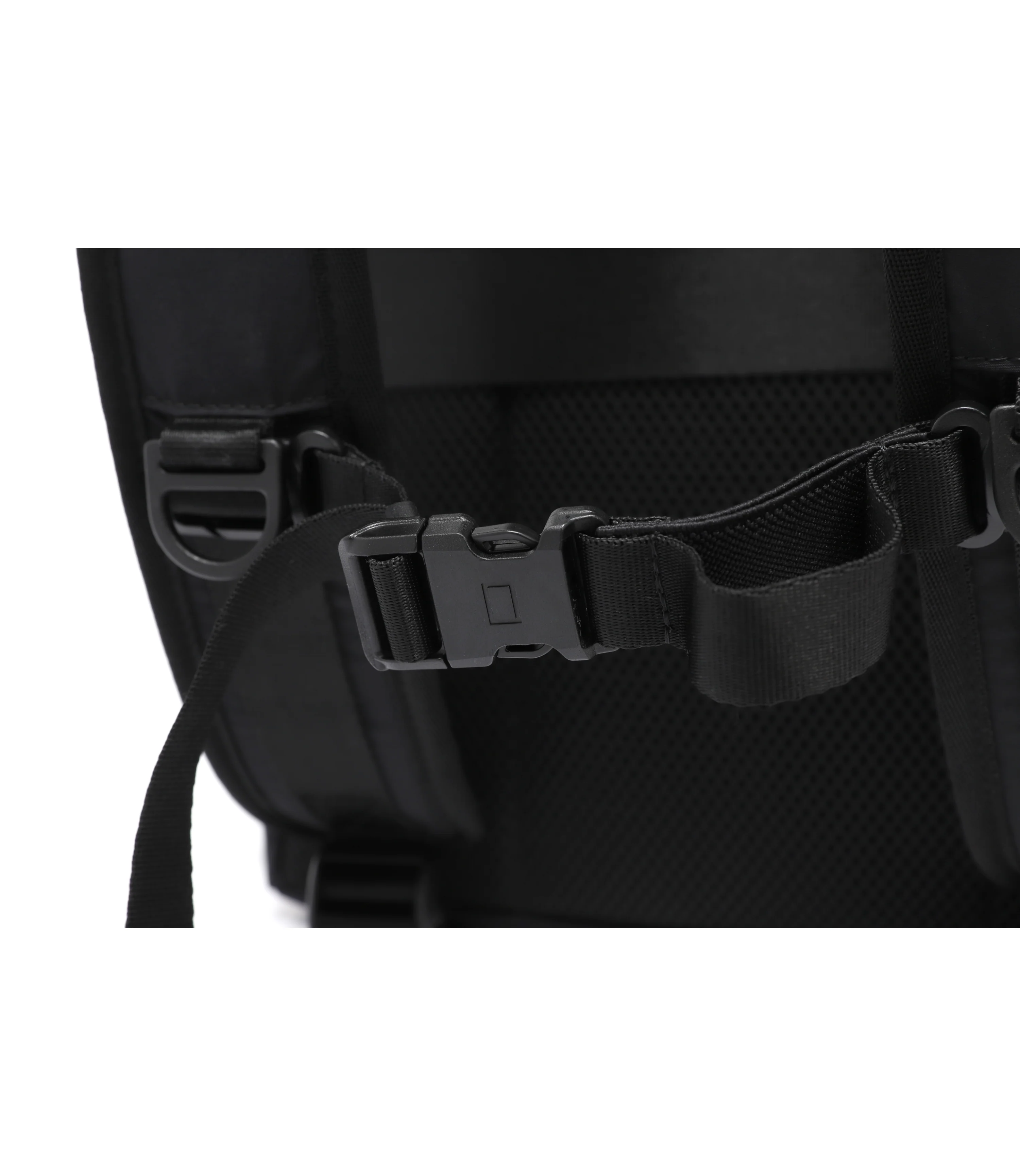 Lightweight Backpack<br>BLACK - Image 4